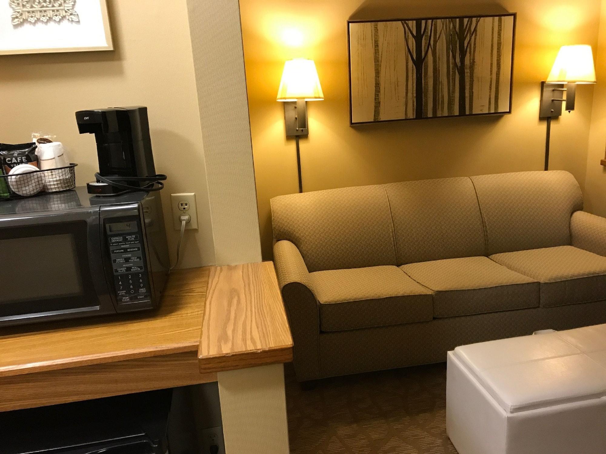 Everspring Suites Bismarck Eksteriør bilde