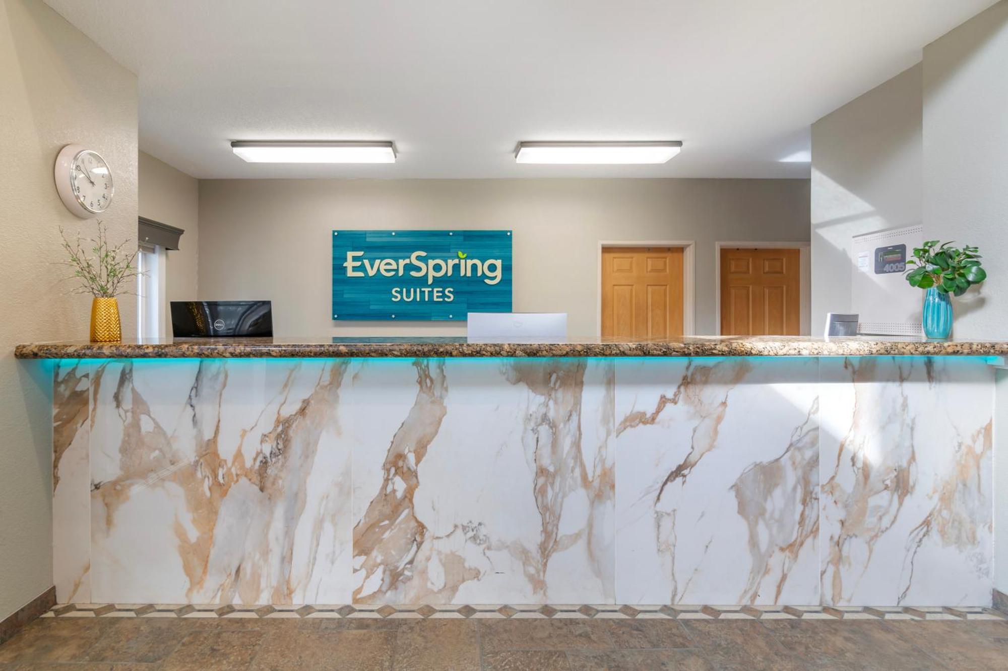 Everspring Suites Bismarck Eksteriør bilde
