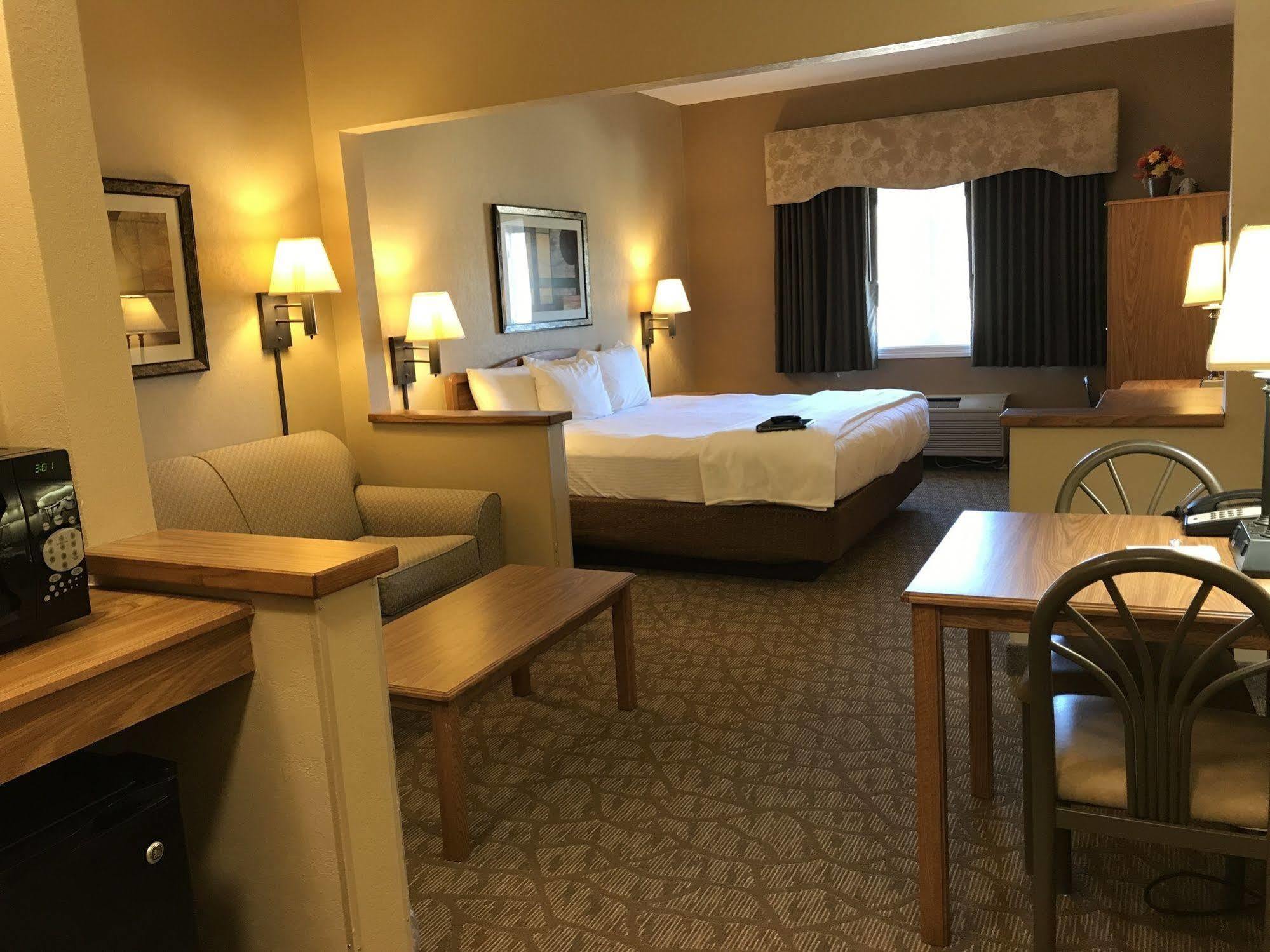 Everspring Suites Bismarck Eksteriør bilde