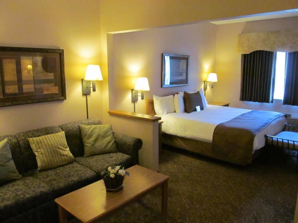 Everspring Suites Bismarck Eksteriør bilde